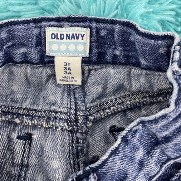 Bundle old navy shorts, L/S bow & cap sleeve tops Garanimals. Girls Size 3T - Picture 7 of 8